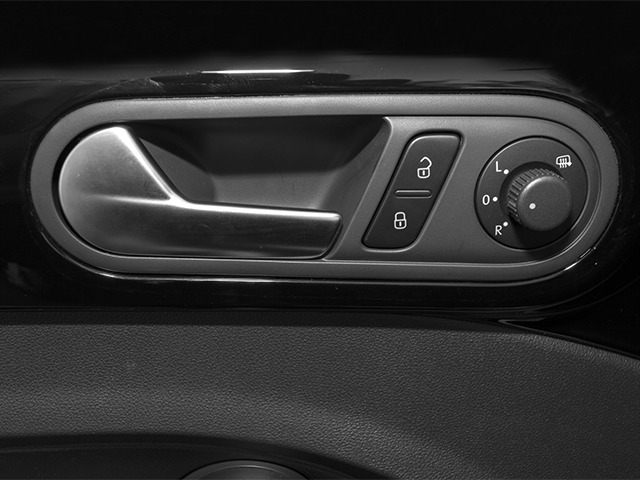 2013 Volkswagen Beetle Convertible 2.0T