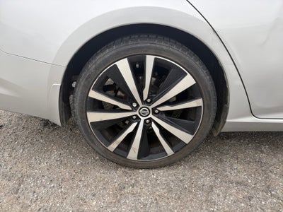 2020 Nissan Altima SR FWD