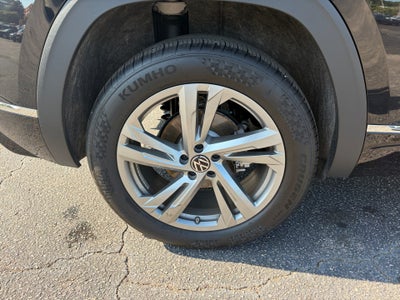 2024 Volkswagen Atlas Cross Sport 2.0T SEL R-Line