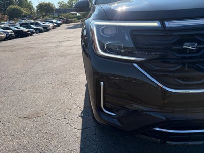 2024 Volkswagen Atlas Cross Sport 2.0T SEL R-Line