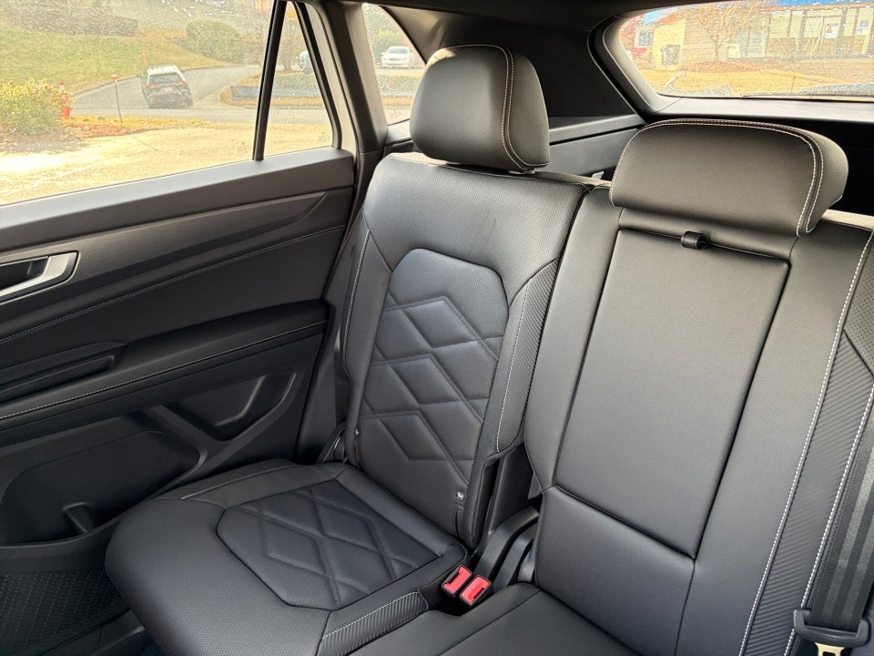 2026 Volkswagen Atlas Cross Sport SE