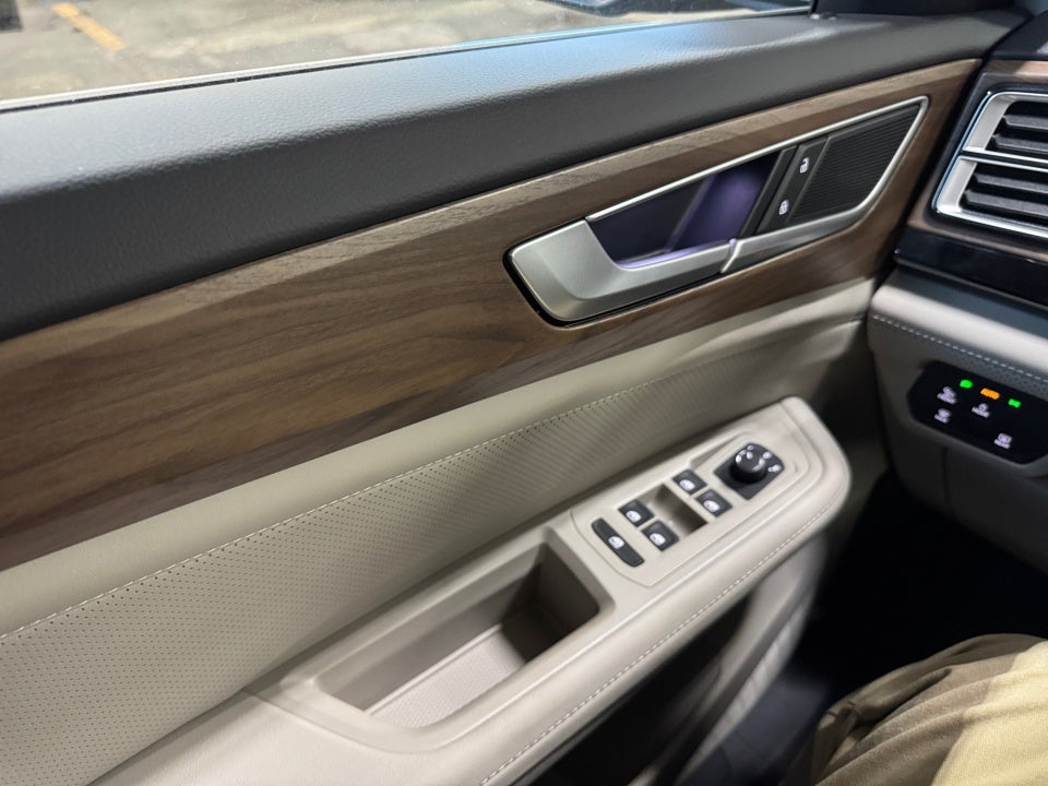 2026 Volkswagen Atlas SE