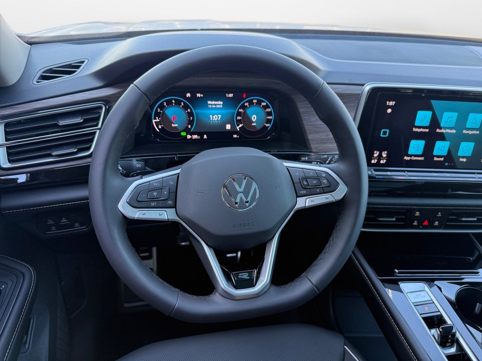 2026 Volkswagen Atlas SEL Premium R-Line