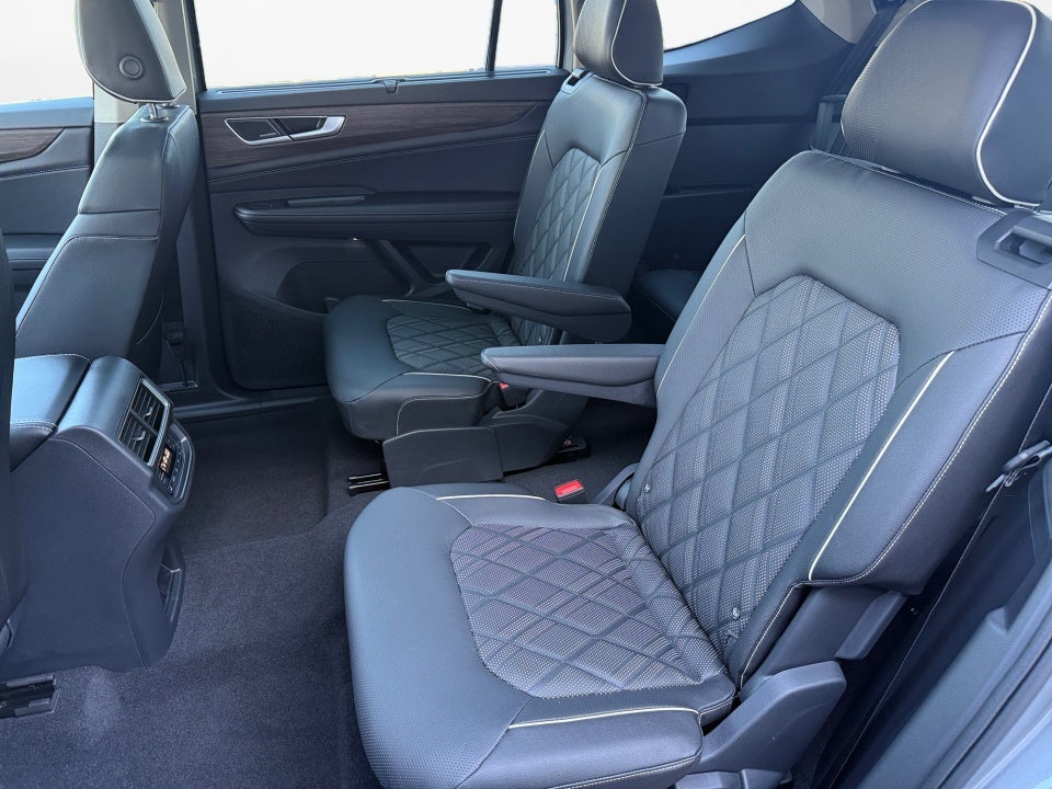 2026 Volkswagen Atlas SEL Premium R-Line