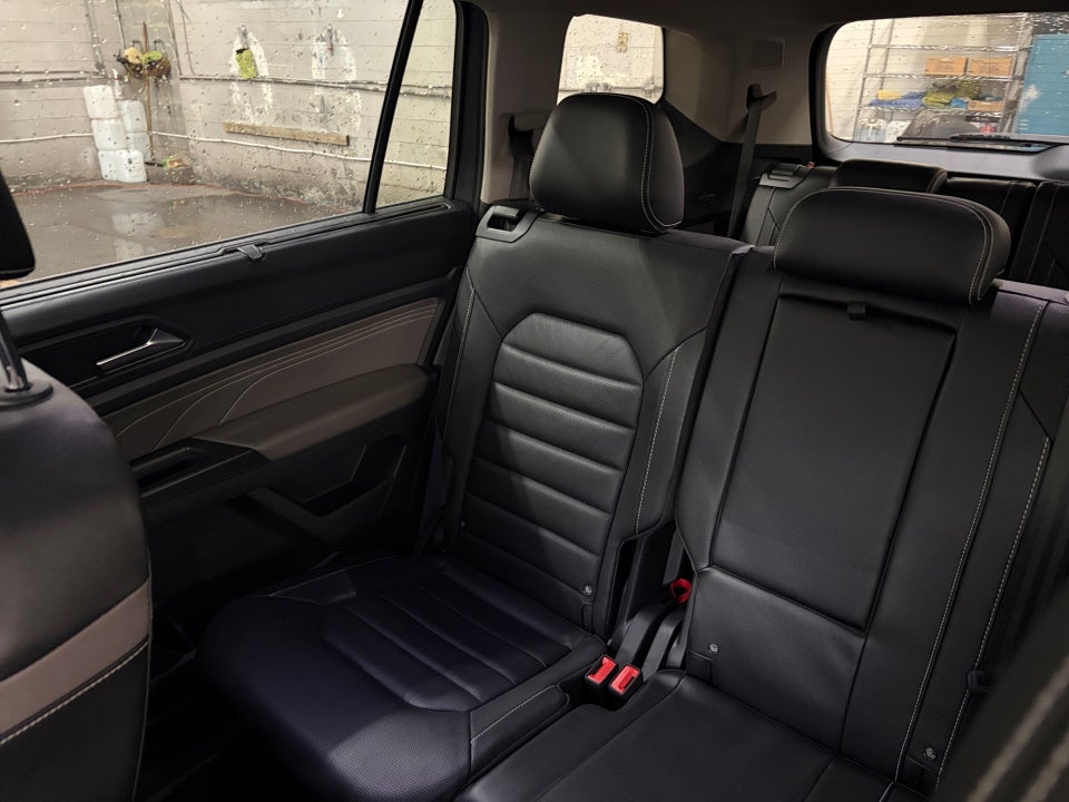 2022 Volkswagen Atlas 3.6L V6 SEL Premium R-Line