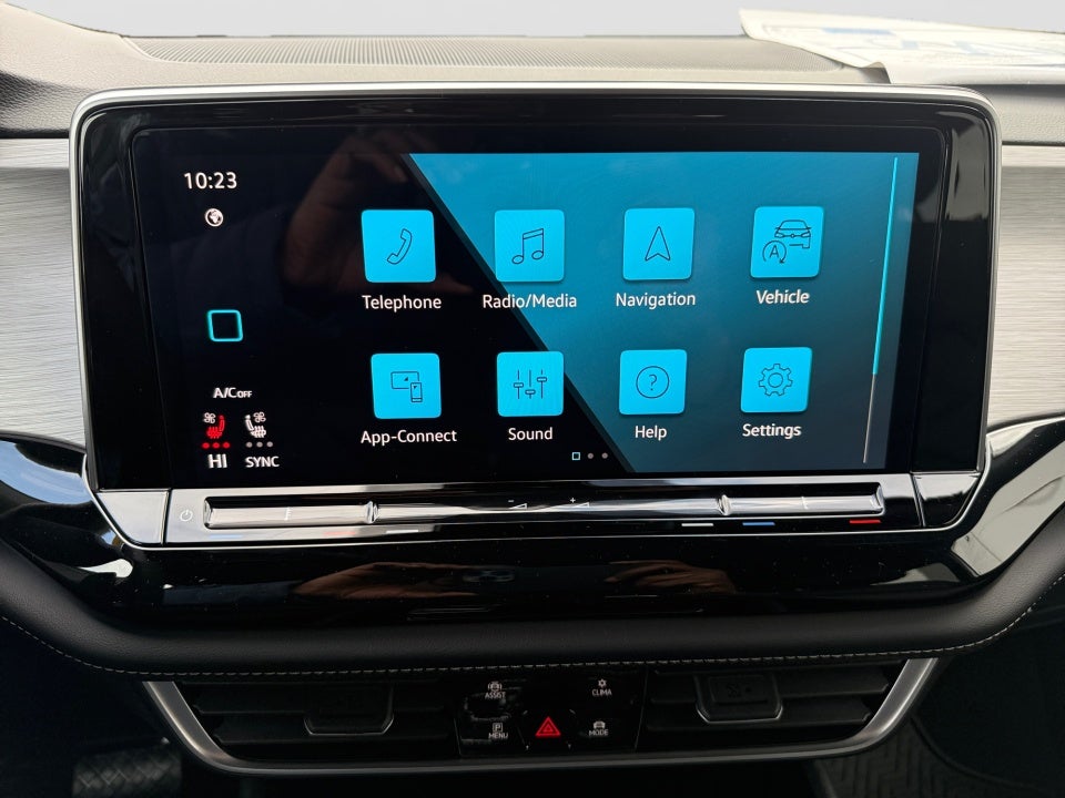 2026 Volkswagen Atlas Cross Sport SE with Technology