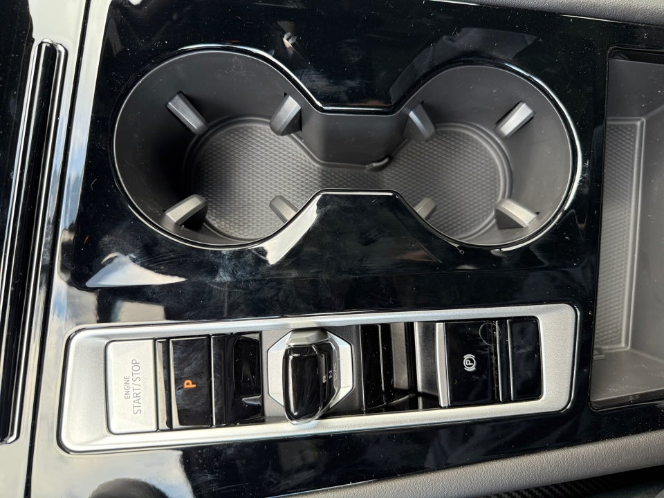 2026 Volkswagen Atlas Cross Sport SE with Technology