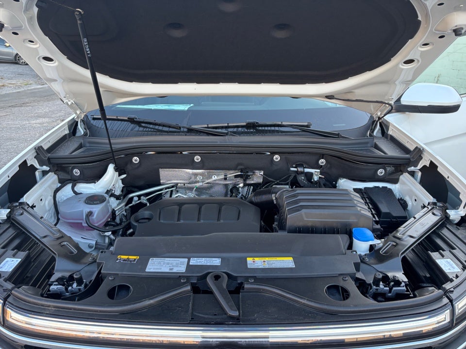 2026 Volkswagen Atlas SE with Technology