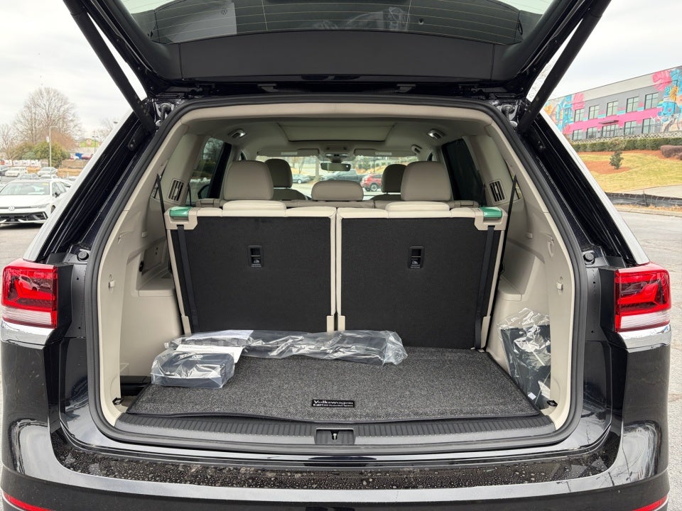 2026 Volkswagen Atlas SE with Technology