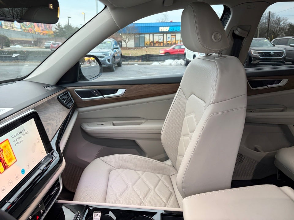 2026 Volkswagen Atlas SE with Technology