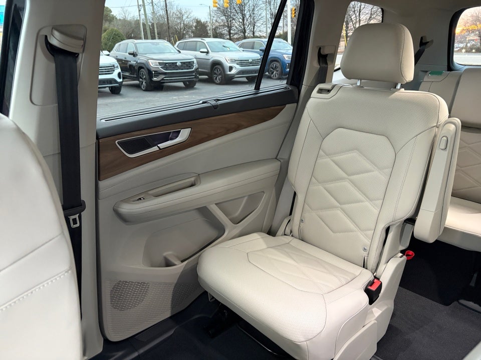 2026 Volkswagen Atlas SE with Technology