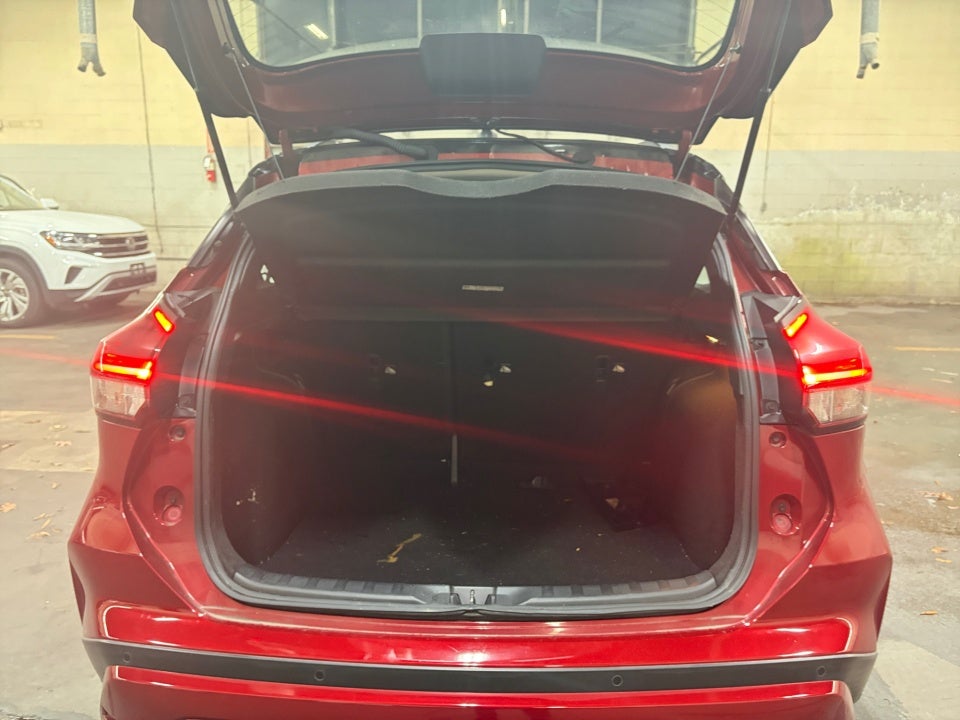 2023 Nissan Kicks SR Xtronic CVT