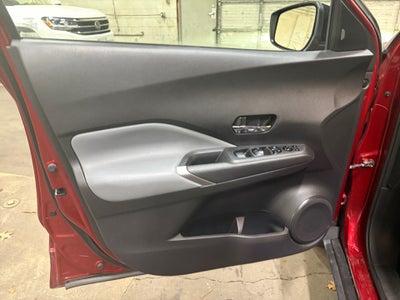 2023 Nissan Kicks SR Xtronic CVT