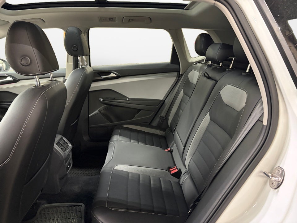 2022 Volkswagen Taos 1.5T SEL