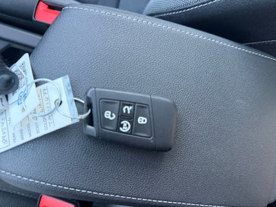 2026 Volkswagen Taos SE Black