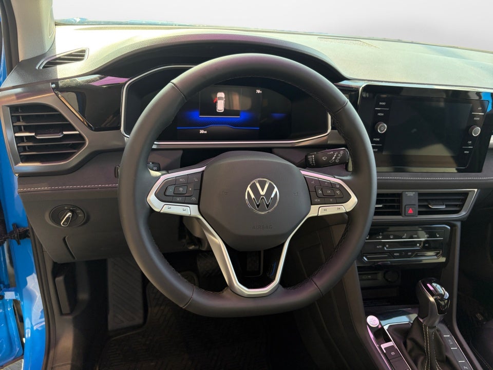 2026 Volkswagen Taos SE Black