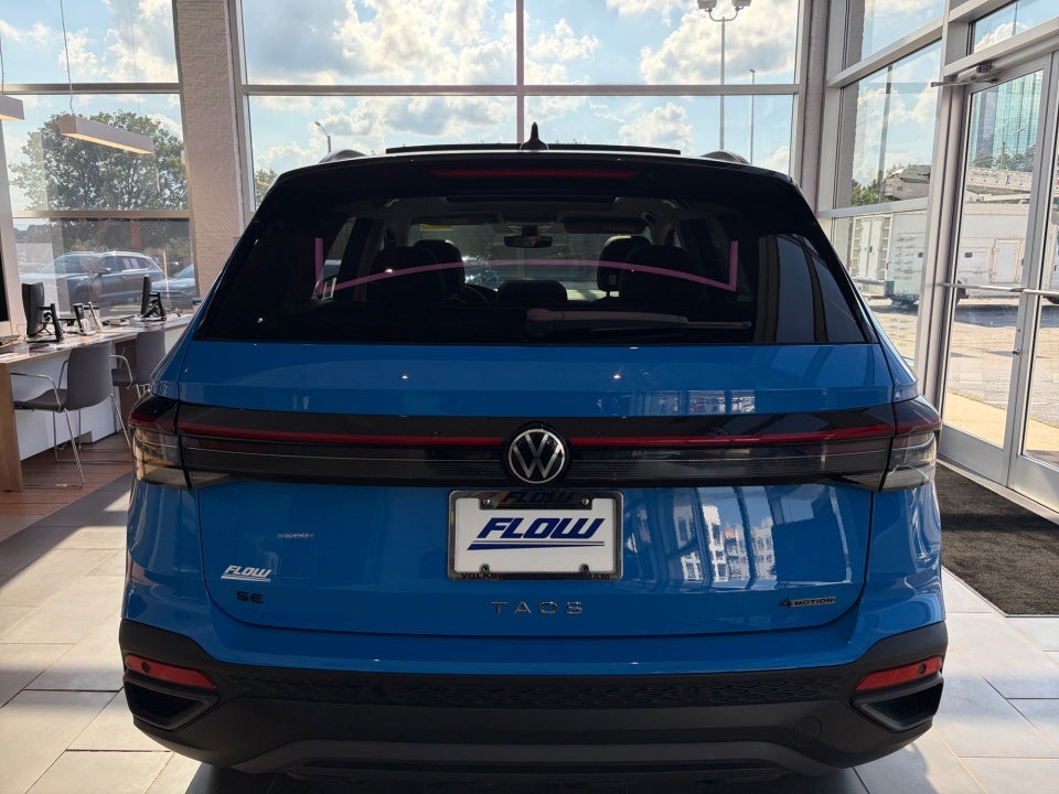 2026 Volkswagen Taos SE Black
