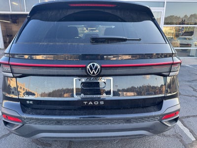 2025 Volkswagen Taos 1.5T SE Black