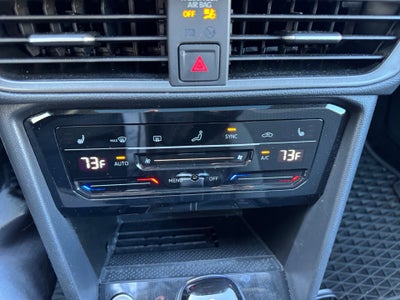 2025 Volkswagen Taos 1.5T SE Black