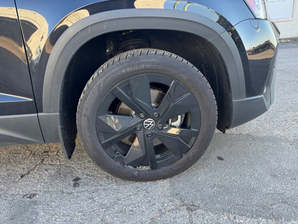 2025 Volkswagen Taos 1.5T SE Black