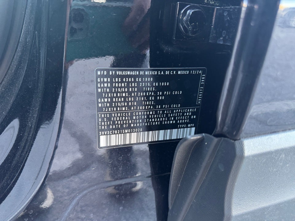 2025 Volkswagen Taos 1.5T SE Black