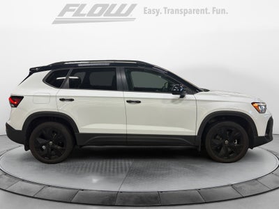 2025 Volkswagen Taos 1.5T SE Black