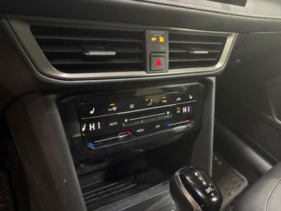 2025 Volkswagen Taos 1.5T SE Black