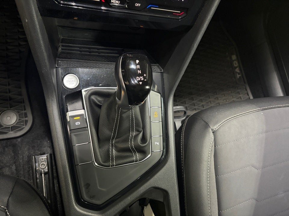 2025 Volkswagen Taos 1.5T SE Black