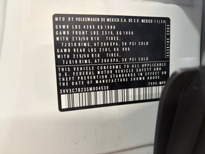 2025 Volkswagen Taos 1.5T SE Black