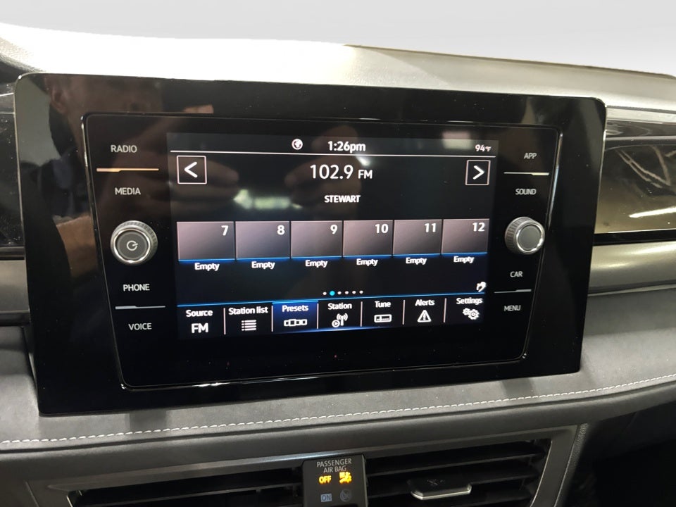 2025 Volkswagen Taos 1.5T SE Black