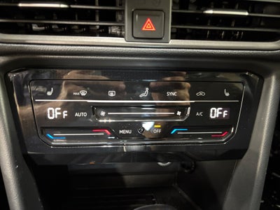 2025 Volkswagen Taos 1.5T SE Black