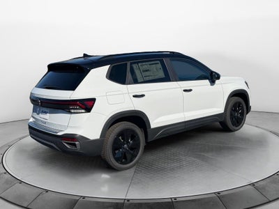 2027 Volkswagen Taos SE Black