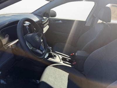 2027 Volkswagen Taos SE Black