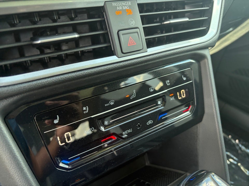 2026 Volkswagen Taos SEL