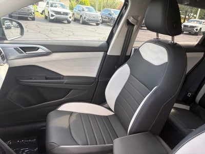 2026 Volkswagen Taos SEL
