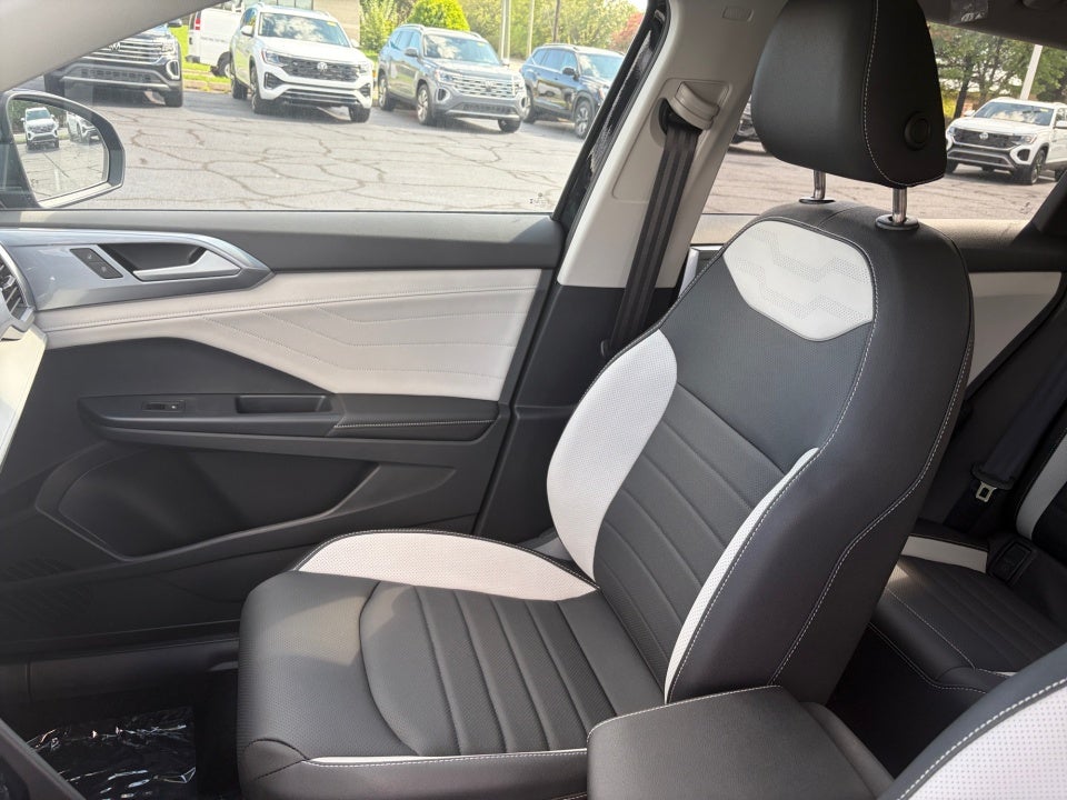 2026 Volkswagen Taos SEL