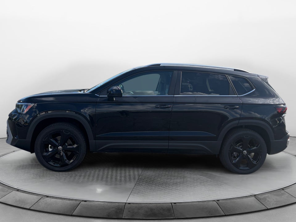 2026 Volkswagen Taos SEL