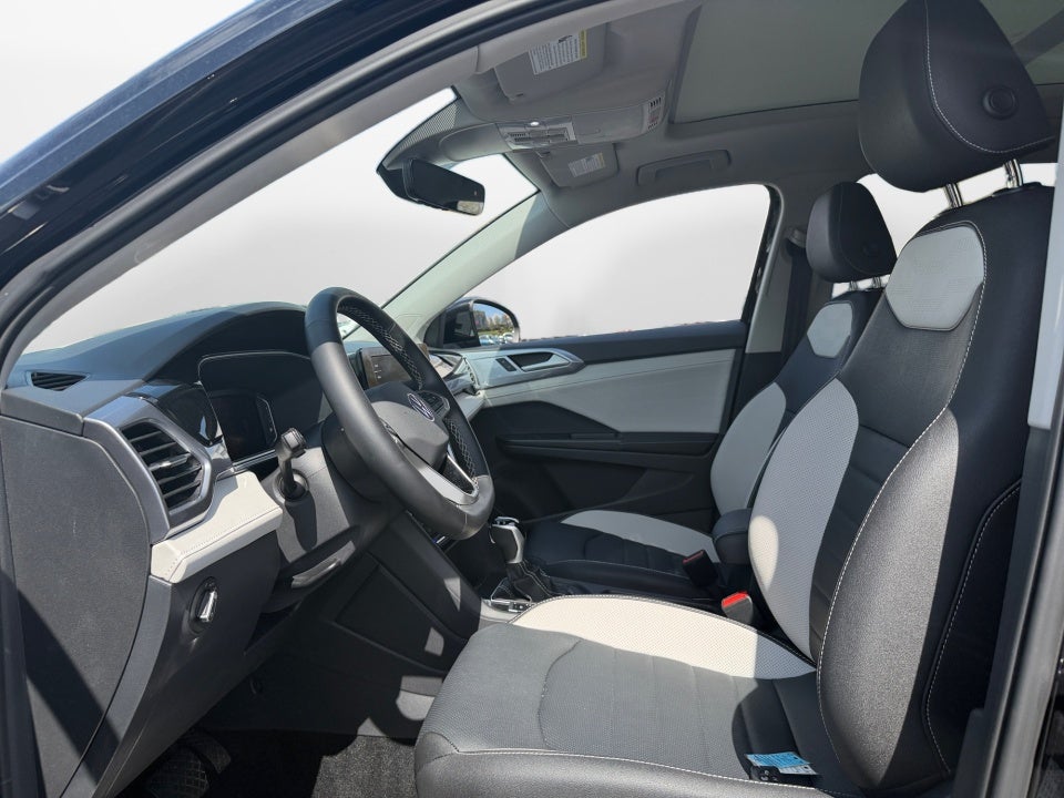 2025 Volkswagen Taos 1.5T SEL