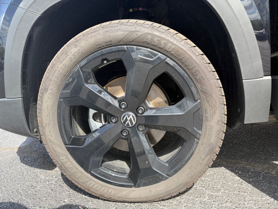 2025 Volkswagen Taos 1.5T SEL