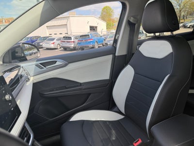 2025 Volkswagen Taos 1.5T SEL