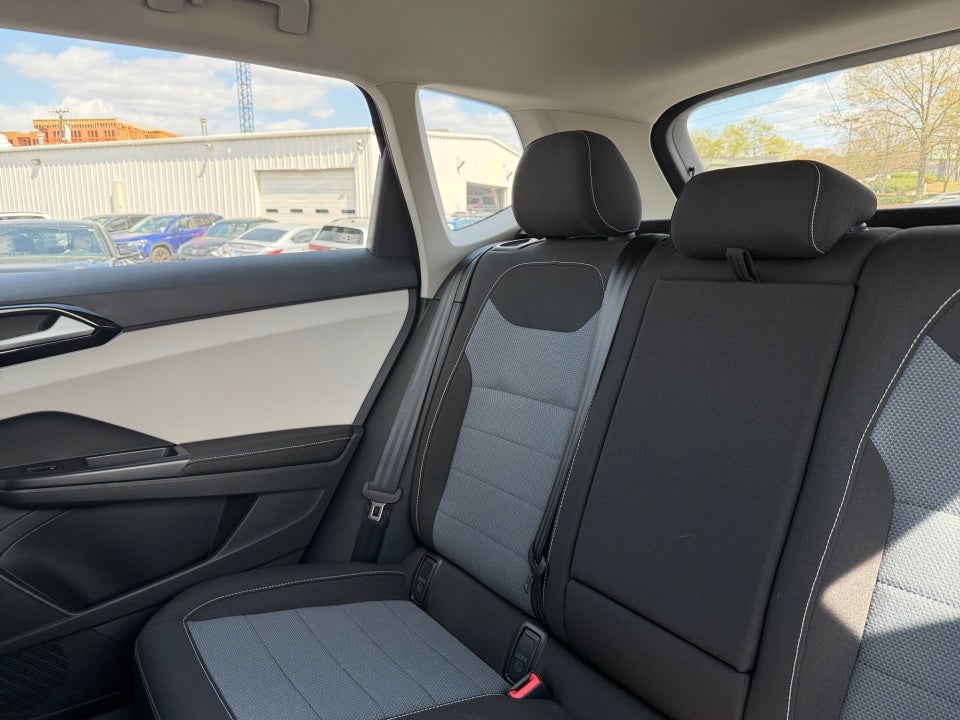 2025 Volkswagen Taos 1.5T S