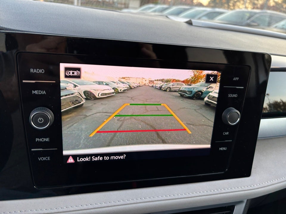 2025 Volkswagen Taos 1.5T SE