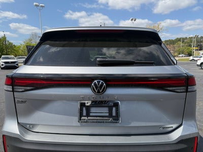 2025 Volkswagen Tiguan 2.0T SE