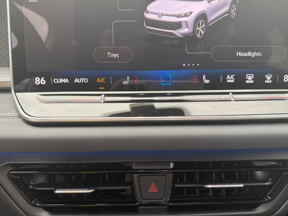 2025 Volkswagen Tiguan 2.0T SE