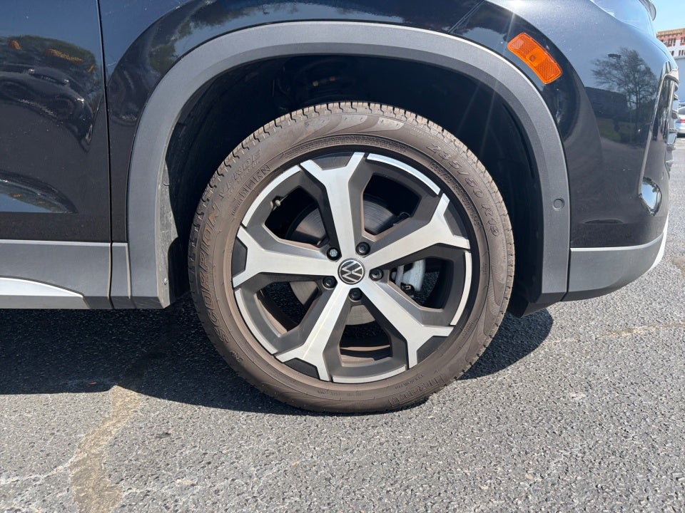 2025 Volkswagen Tiguan 2.0T SE