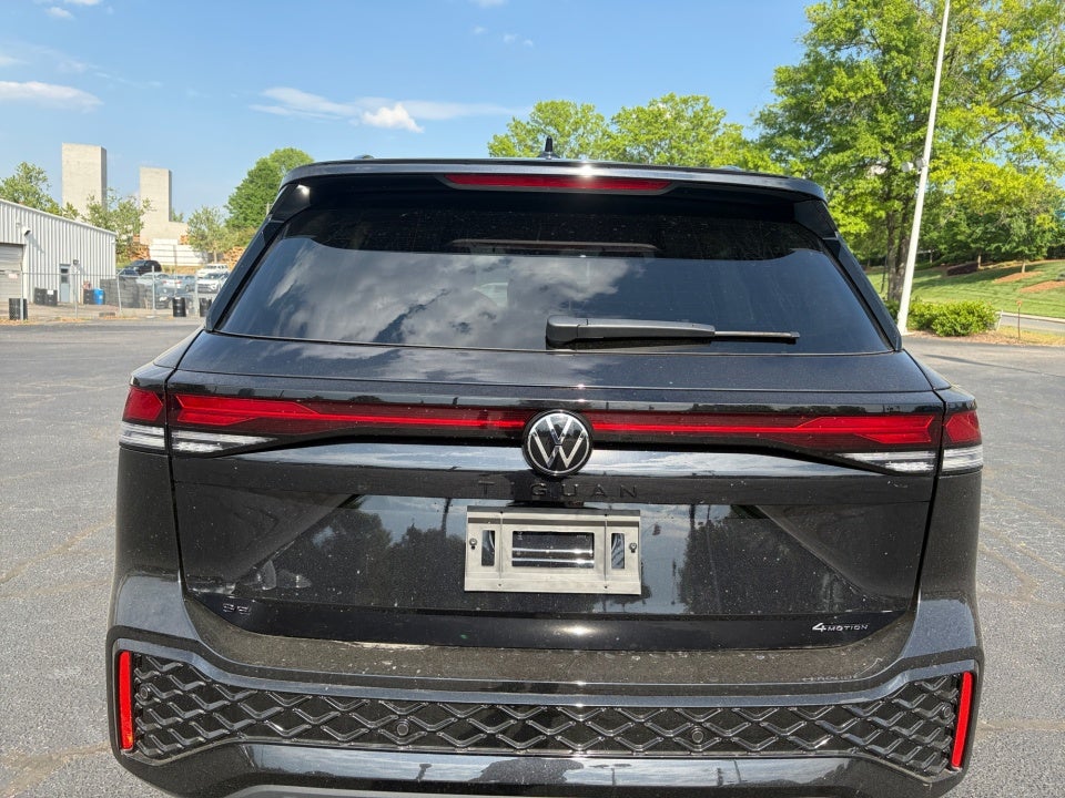 2026 Volkswagen Tiguan SE R-Line Black