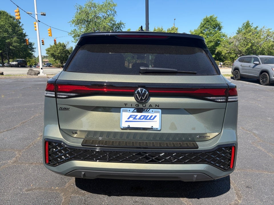 2026 Volkswagen Tiguan SE R-Line Black