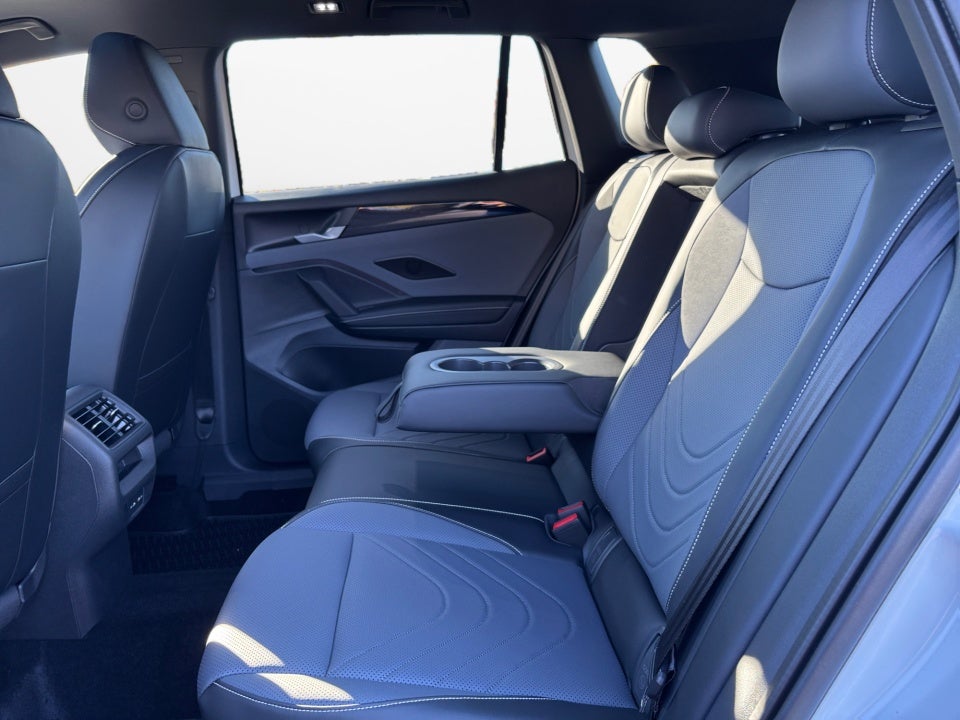 2025 Volkswagen Tiguan 2.0T SE R-Line Black