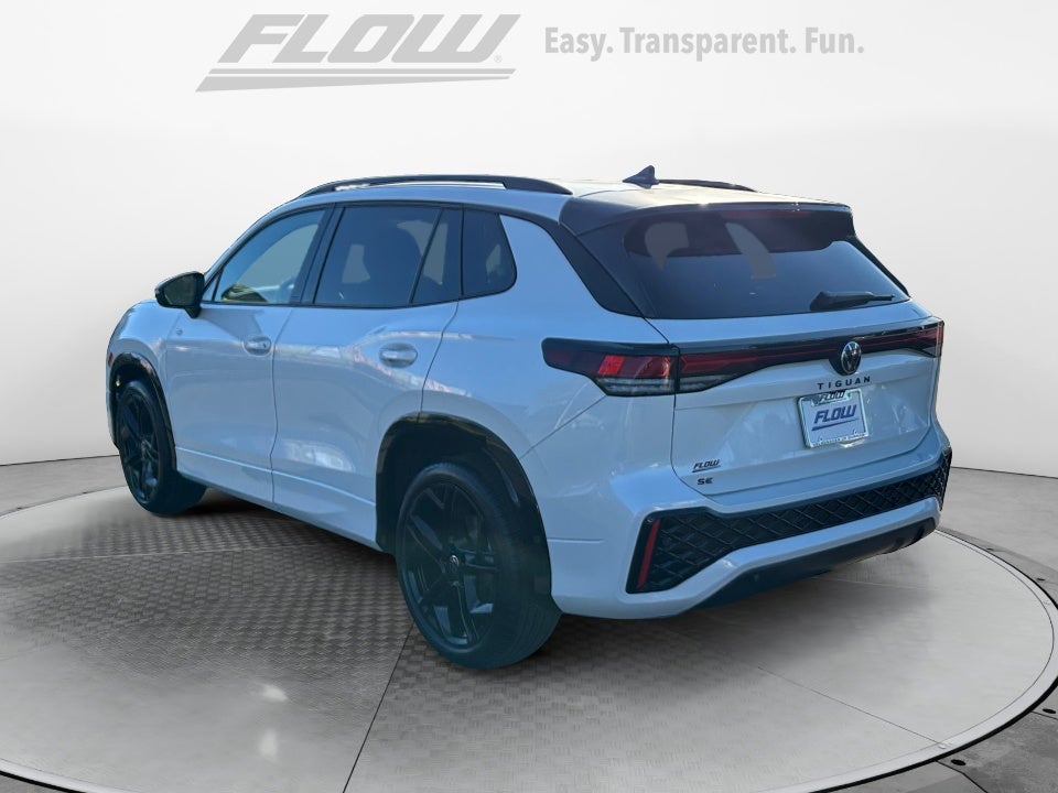 2025 Volkswagen Tiguan 2.0T SE R-Line Black