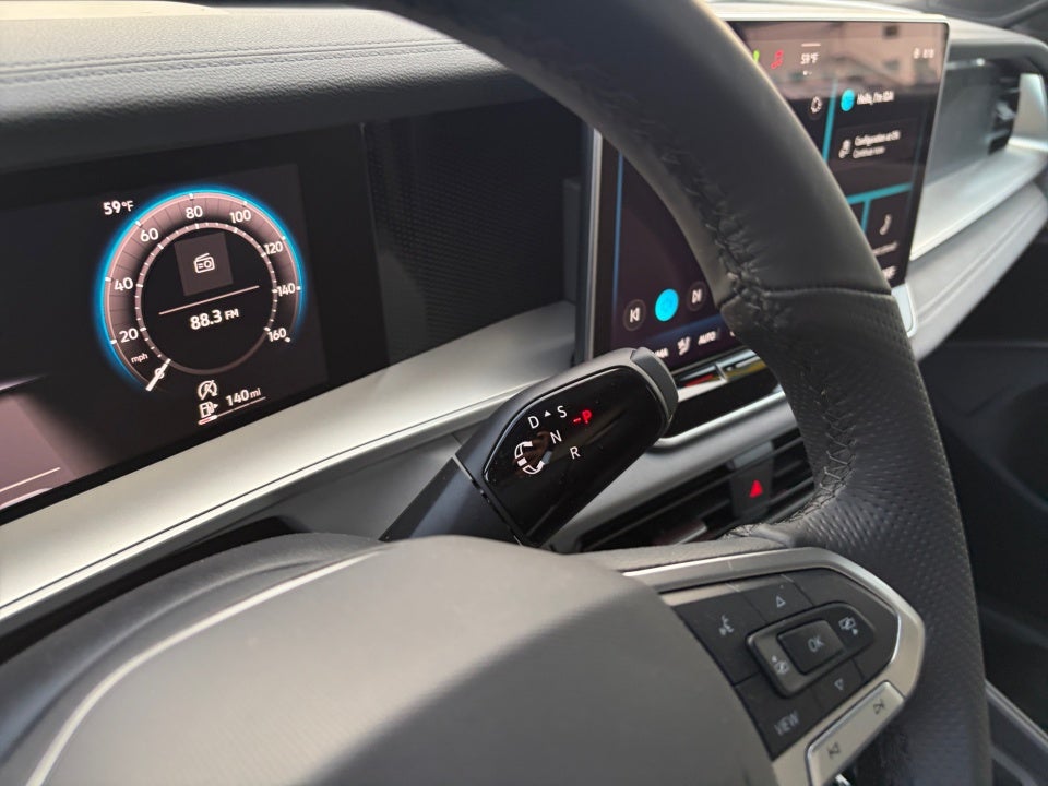 2025 Volkswagen Tiguan 2.0T SE R-Line Black